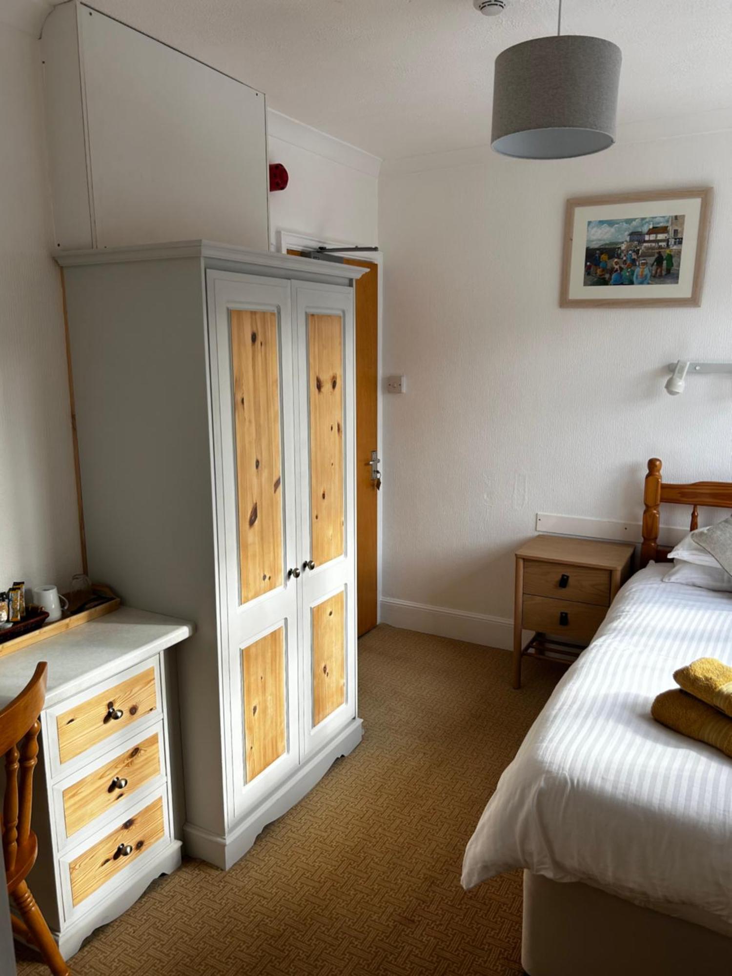 Lucerne B&B Lyme Regis Ngoại thất bức ảnh